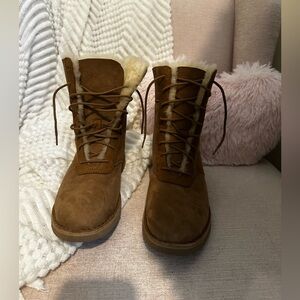 UGG Daney Suede Wool Lined Lace up Zipper back boots